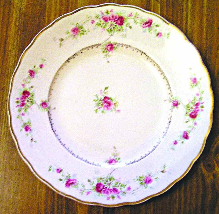 WSD12 Luncheon Plate by West End Pottery Co-1