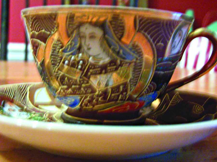 JAP1028 Footed Cup & Saucer Set by Japan-1