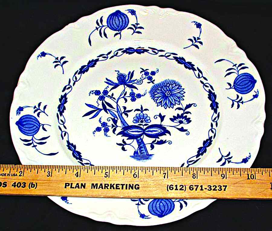 WAR173 Luncheon Plate by Warwick-1