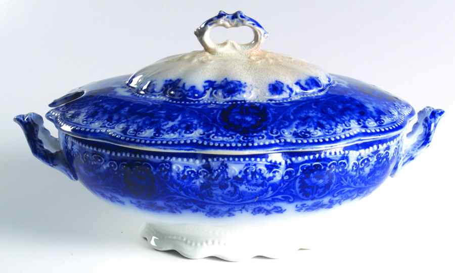 Atalanta (No Gold) Sauce Boat & Lid by Wedgwood-1