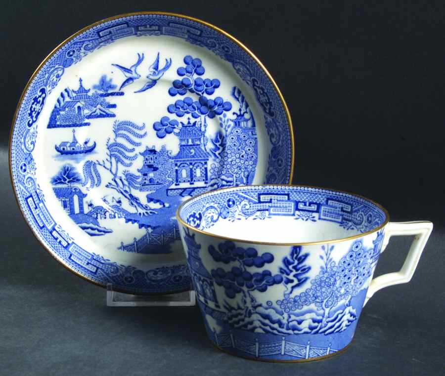 Willow Blue (Bone, Gold, Inner Band) Oversized Cup & Saucer Set by Wedgwood-1