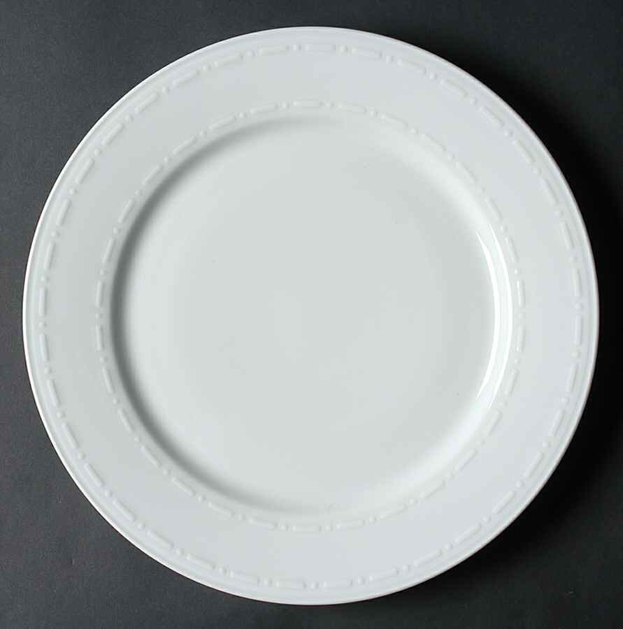 College Green Dinner Plate by Waterford China-1