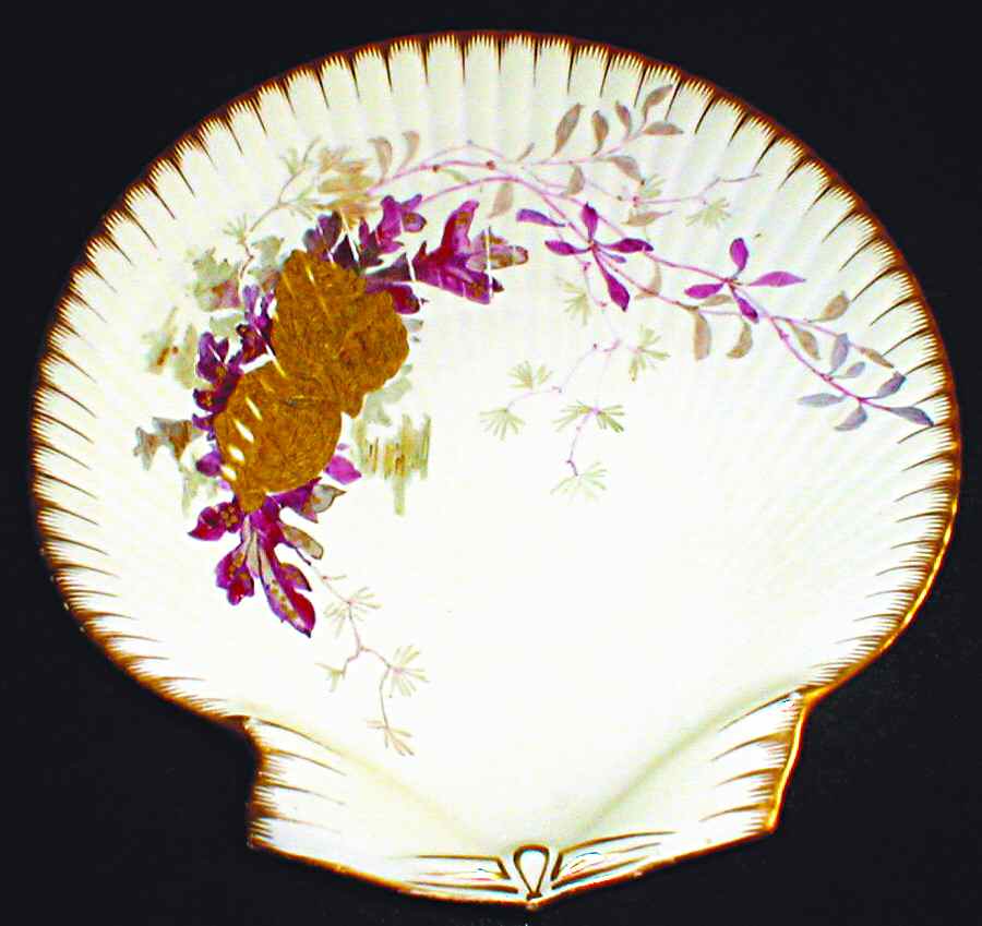 X1274 Shell Shaped Dish by Wedgwood-1