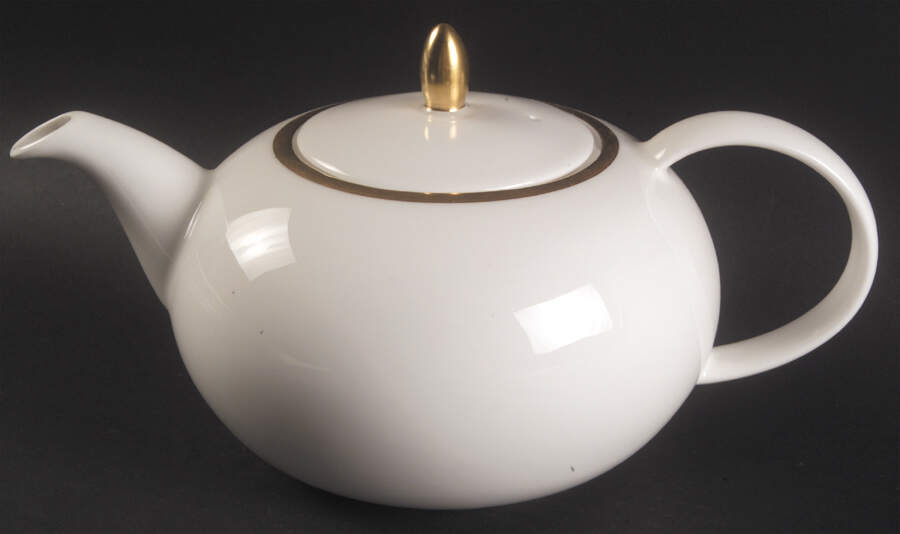 Plato Gold Teapot & Lid by Wedgwood-1