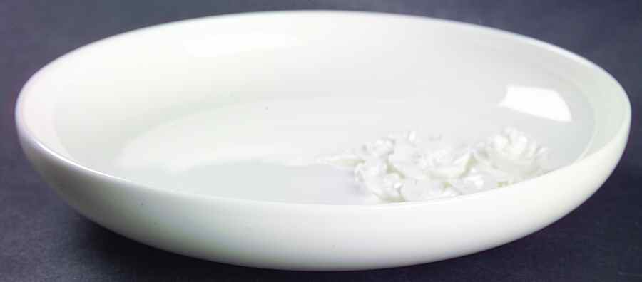 Petal Round Tray by Wedgwood-1