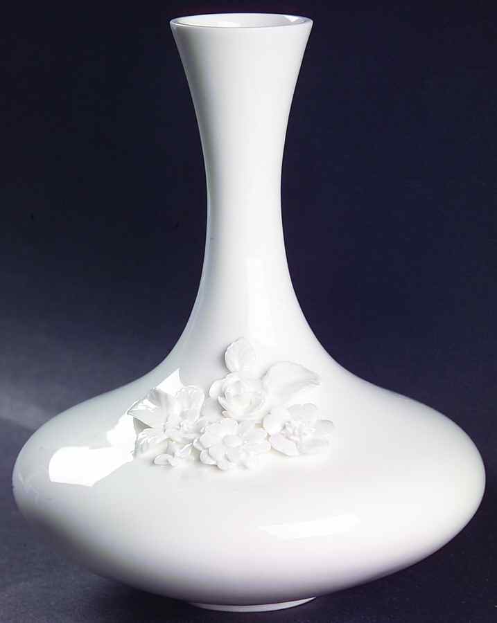 Petal 6" Bud Vase by Wedgwood-1