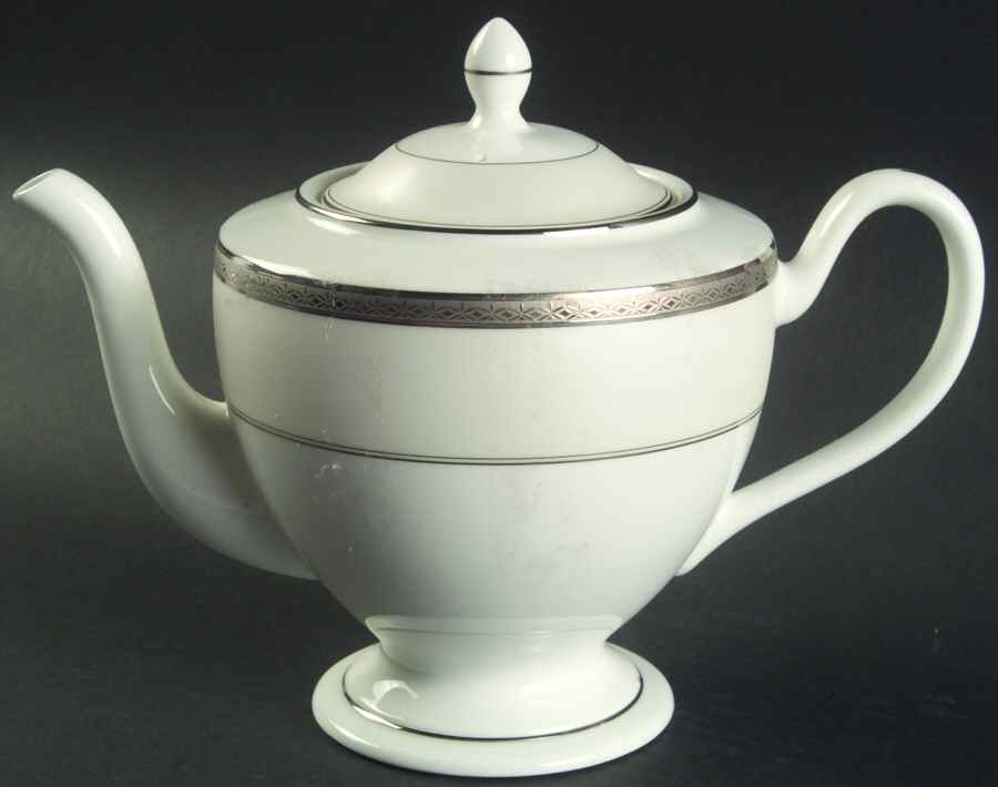 Araglin Platinum Teapot & Lid by Waterford China-1