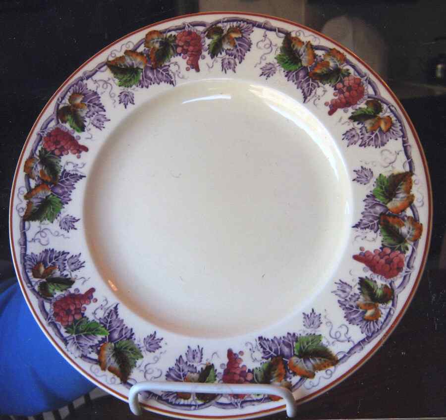 Vine Dinner Plate by Wood & Sons-1
