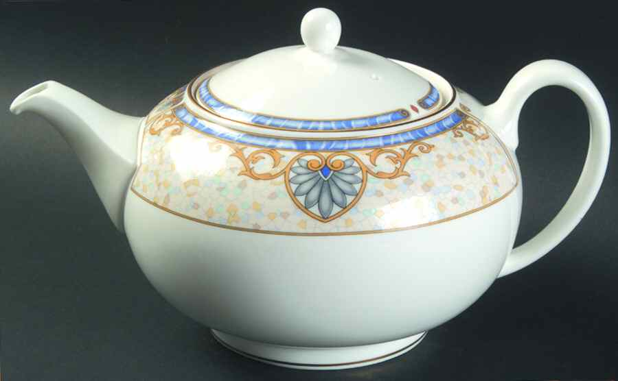 Arabesque Teapot & Lid by Wedgwood-1
