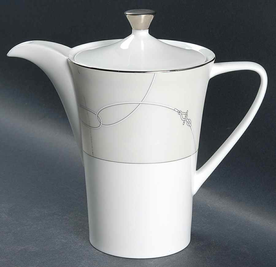 Lavaliere Tea/Coffee Pot & Lid by Waterford China-1