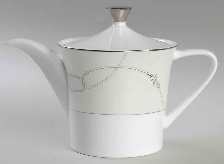 Lavaliere Teapot & Lid by Waterford China-1