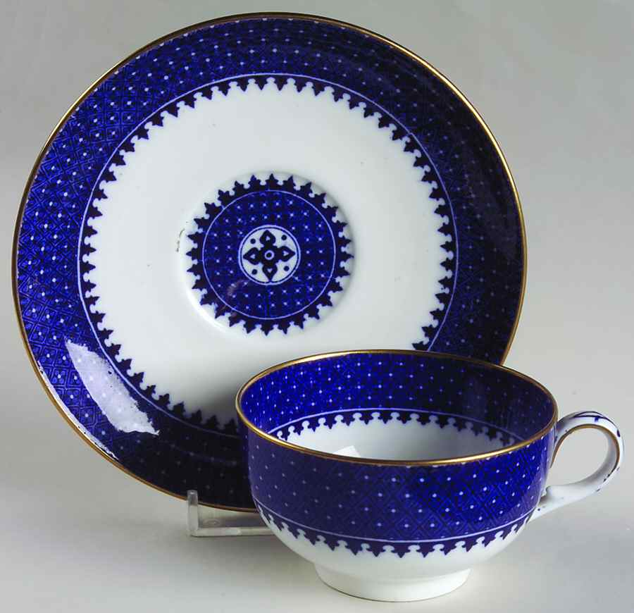 Lynn Flat Cup & Saucer Set by Wedgwood-1
