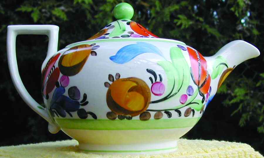 AM8020 Teapot & Lid by Wedgwood-1
