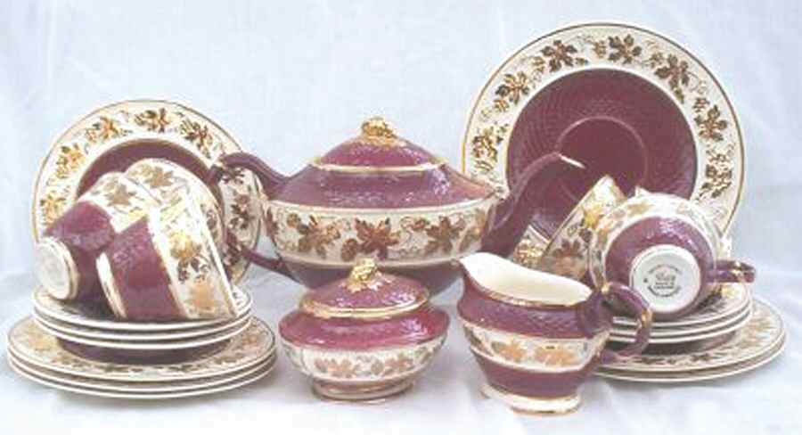 Rubytone Sugar Bowl & Lid by Wade (England)-1
