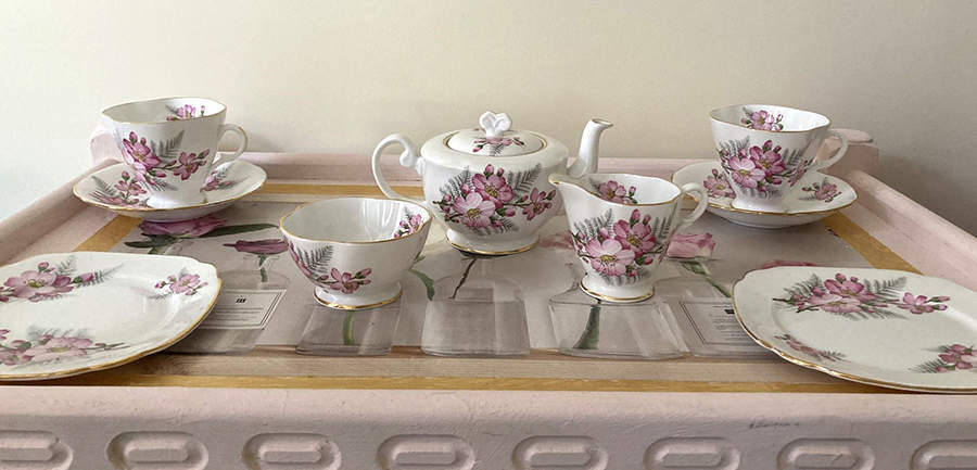 1135-52 Teapot & Lid by Windsor (England)-1