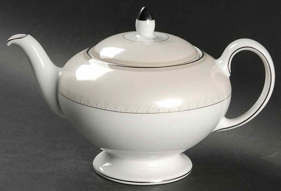 Knightsbridge Teapot & Lid by Wedgwood-1