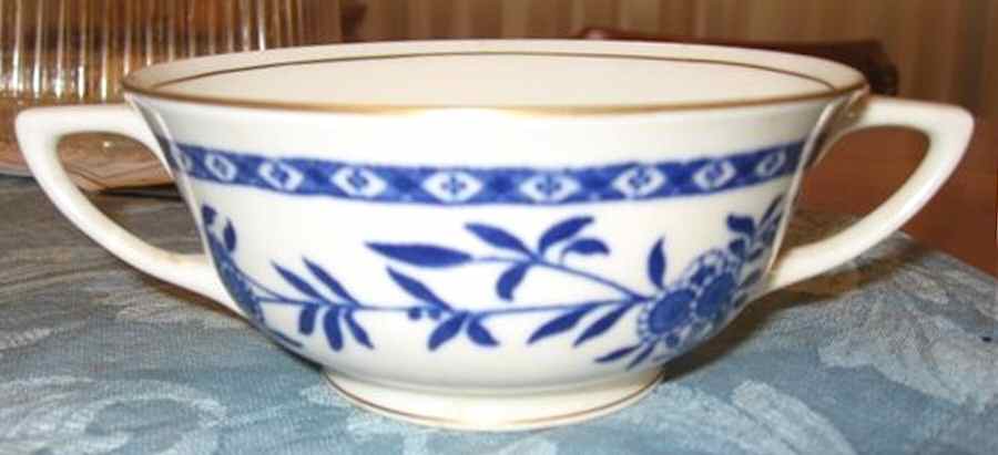 WAR177 Footed Cream Soup Bowl by Warwick-1