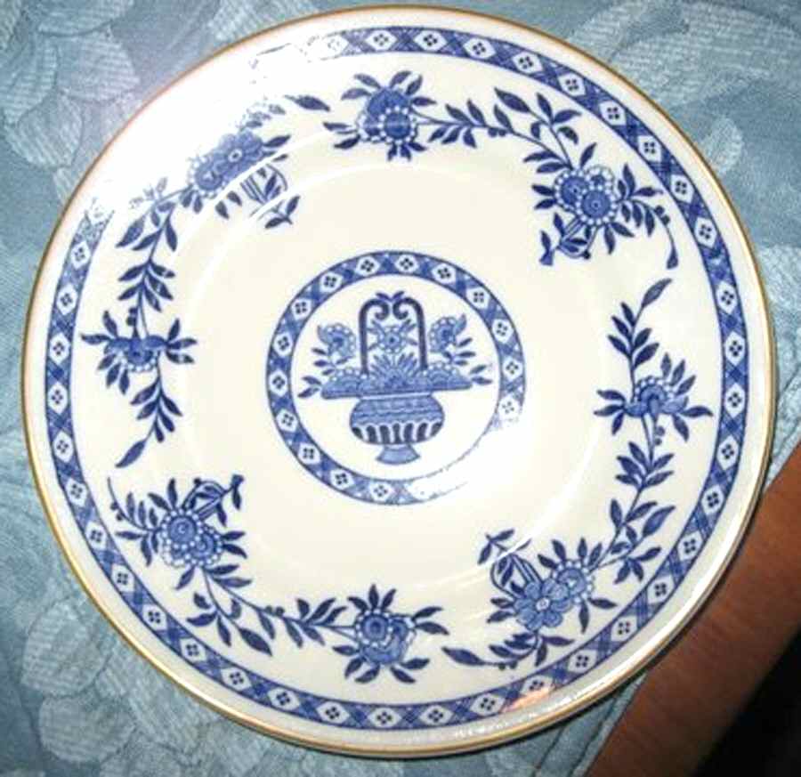 WAR177 Dinner Plate by Warwick-1