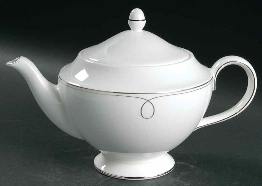 Embrace Platinum Teapot & Lid by Wedgwood-1