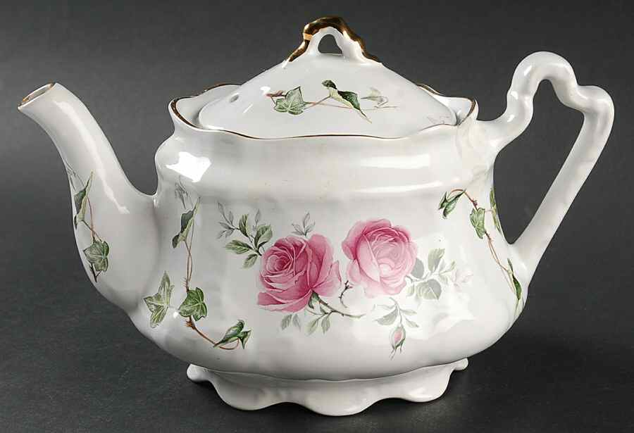 6426 Teapot & Lid by Arthur Wood-1