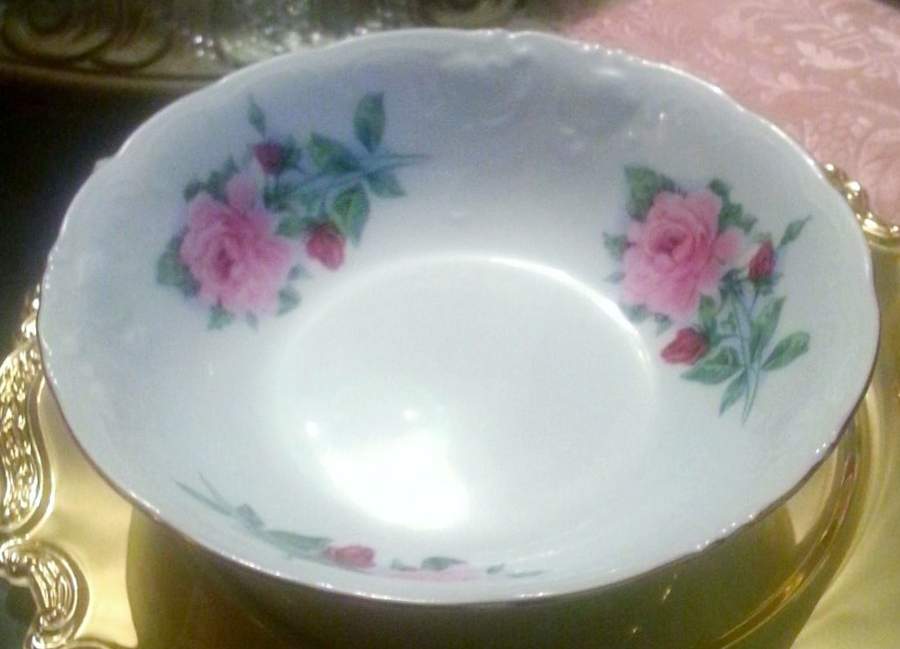 WAV61 9" Round Vegetable Bowl by Wawel-1