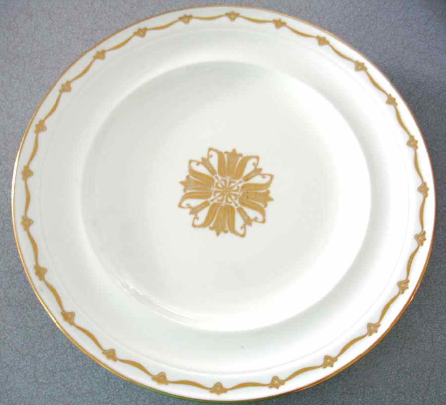 WW441 Dinner Plate by Wedgwood-1