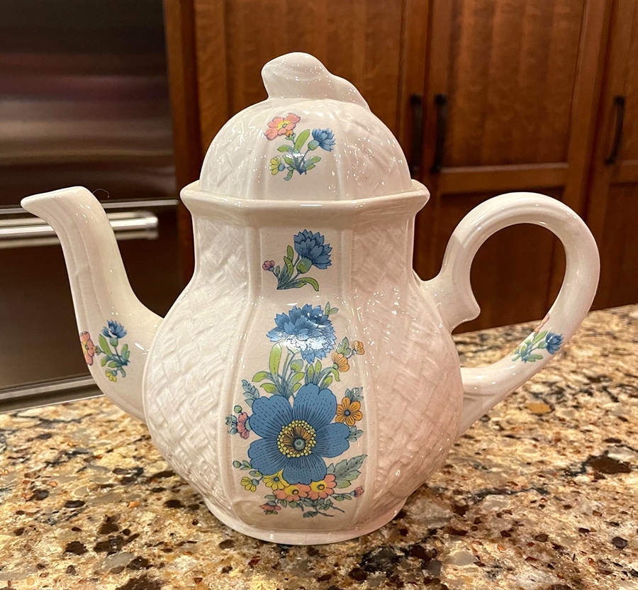 Trentham Teapot & Lid by Arthur Wood-1