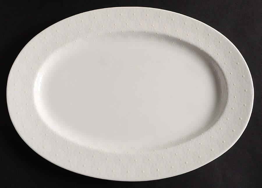 Daisy Blanc 14" Oval Serving Platter by Waterford China-1