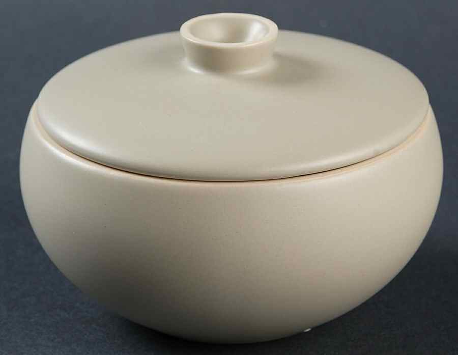Vera Wang Naturals Leaf Sugar Bowl & Lid by Wedgwood-1