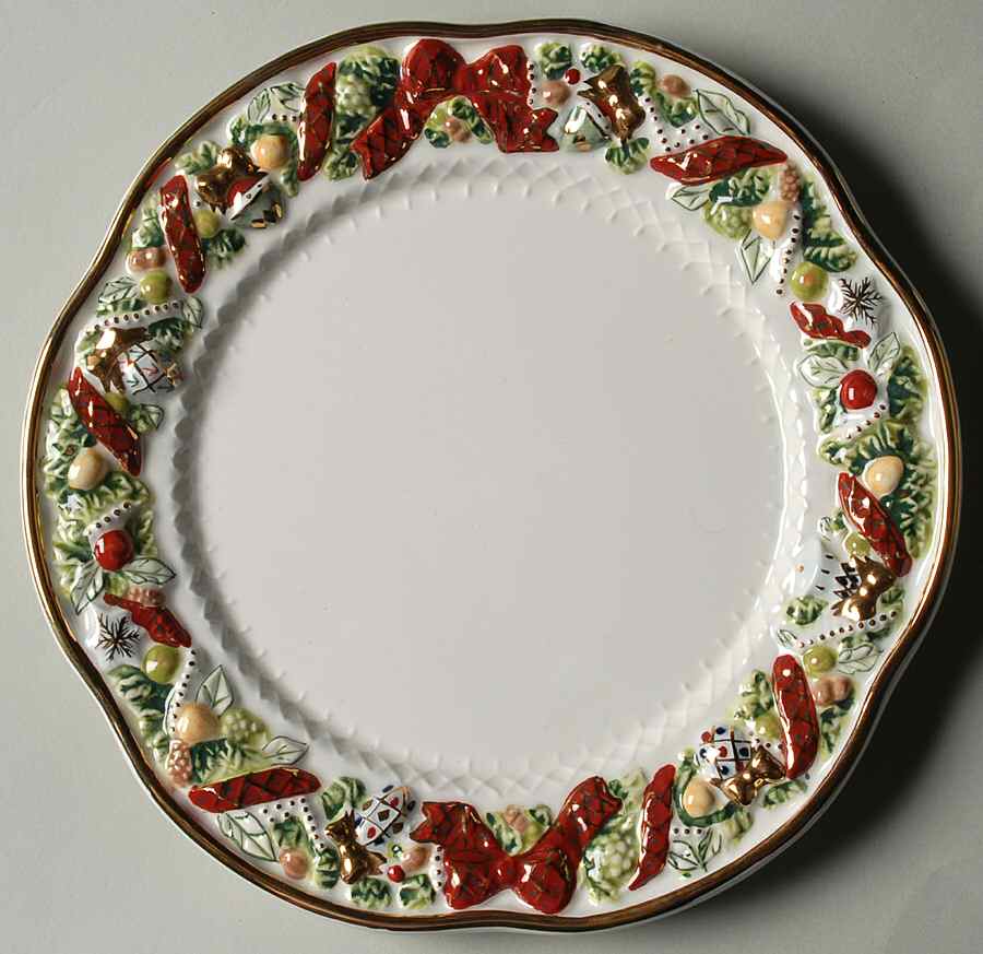 Christmas Memories Collection Dessert/Pie Plate by Waterford China-1