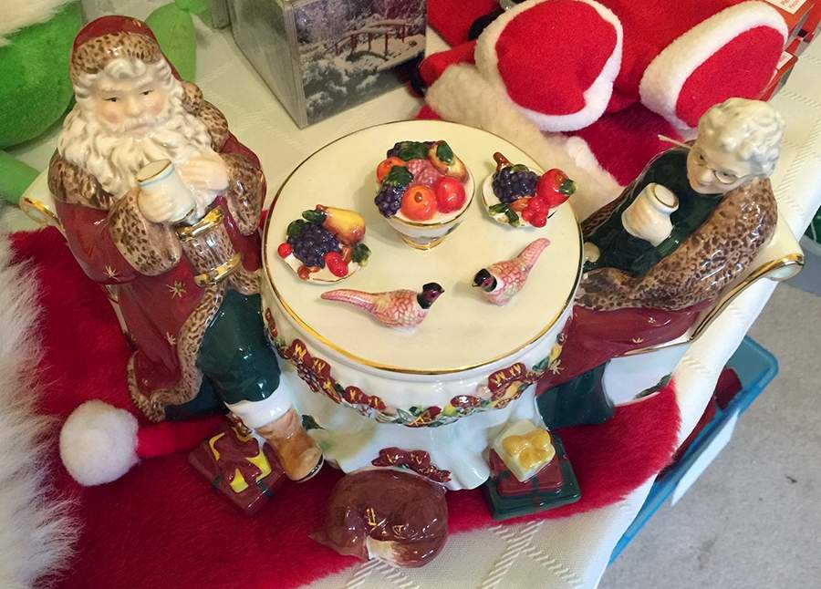 Christmas Memories Collection Figural Candy Jar & Lid by Waterford China-1