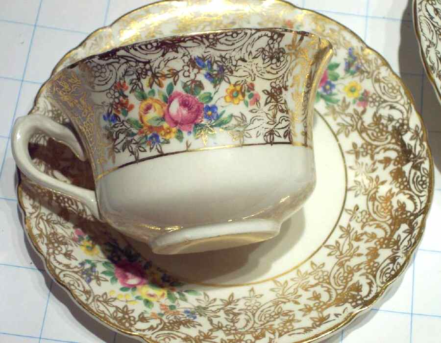 WIL32 Flat Cup & Saucer Set by Arthur J Wilkinson-1
