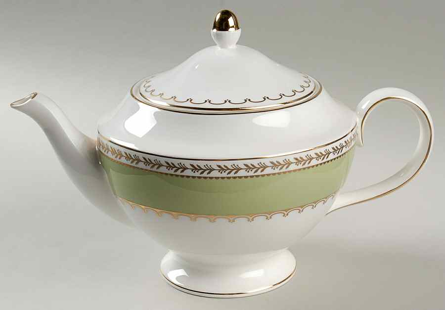 Garland Moss Tea/Coffee Pot & Lid by Wedgwood-1
