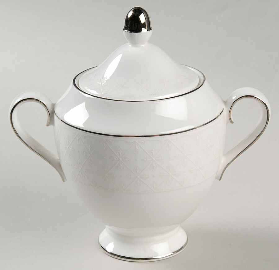 Petal Lattice Sugar Bowl & Lid by Wedgwood-1