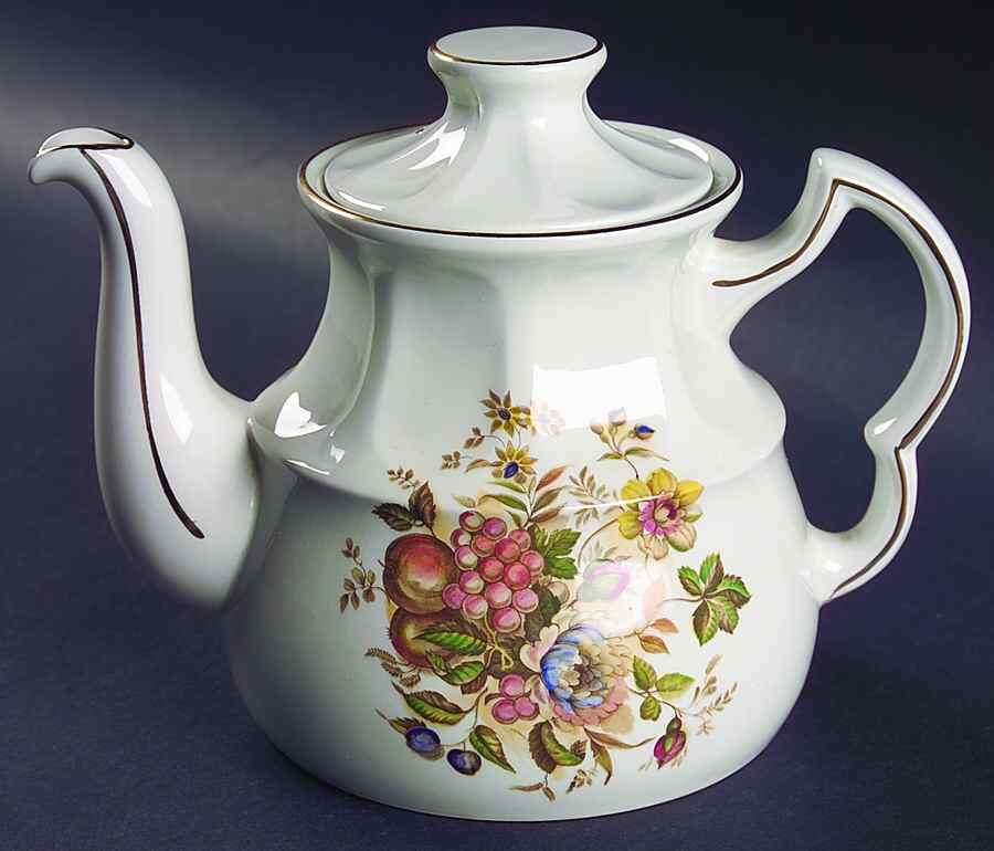 686 Teapot & Lid by Wood & Sons-1