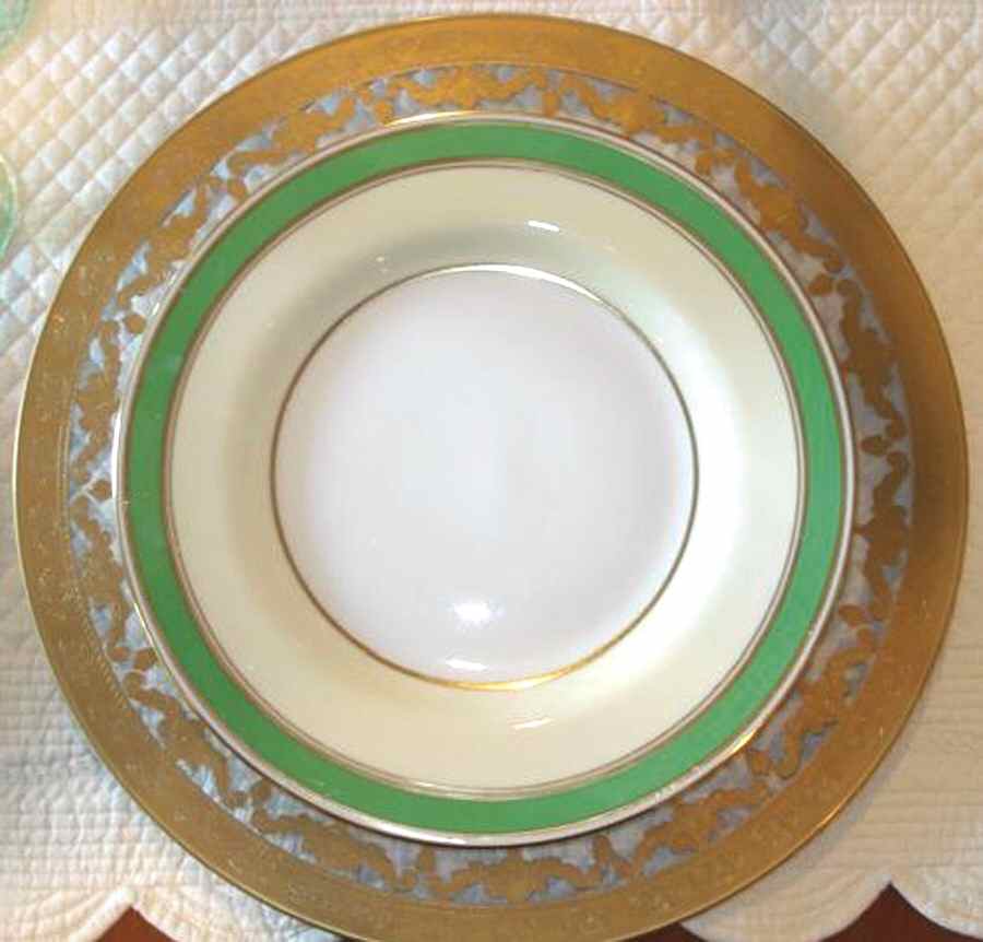 W2943 Dinner Plate by Wedgwood-1