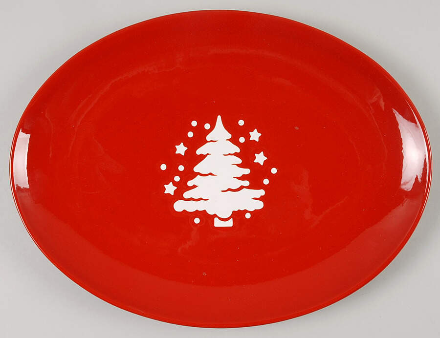 Tannenbaum Red (White Tree) 13" Oval Serving Platter by Waechtersbach-1