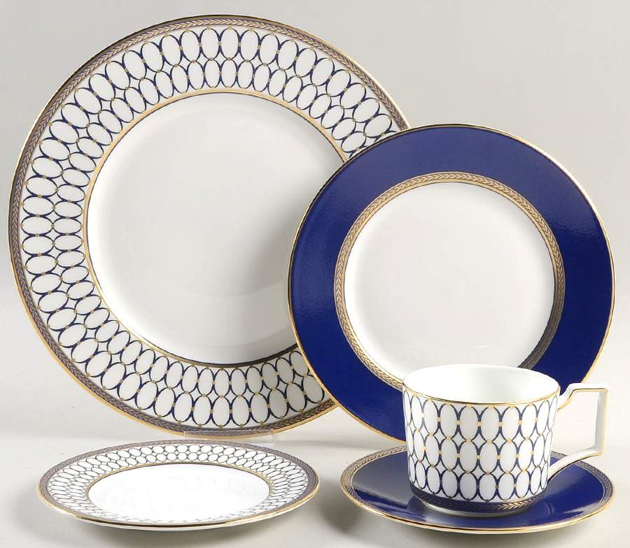 Renaissance Gold 5 Piece Place Setting by Wedgwood-1