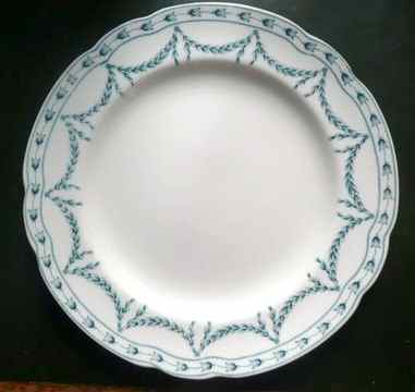 Oaklands Dinner Plate by Wedgwood-1