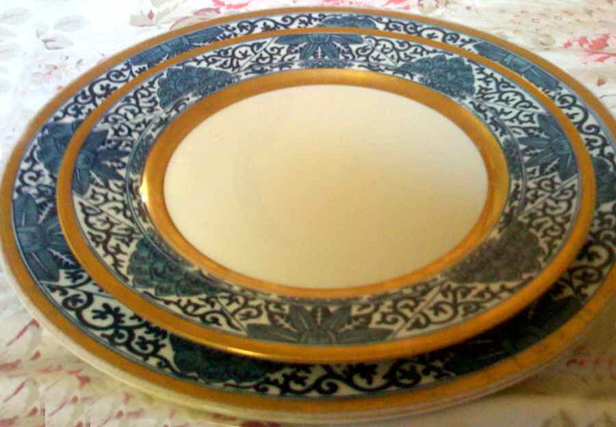 WAR191 Dinner Plate by Warwick-1