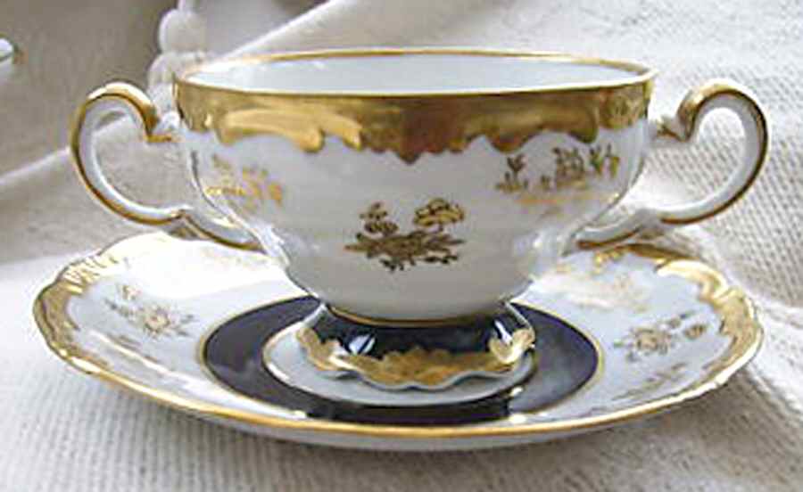 7222 Footed Cream Soup Bowl & Saucer Set by Weimar-1