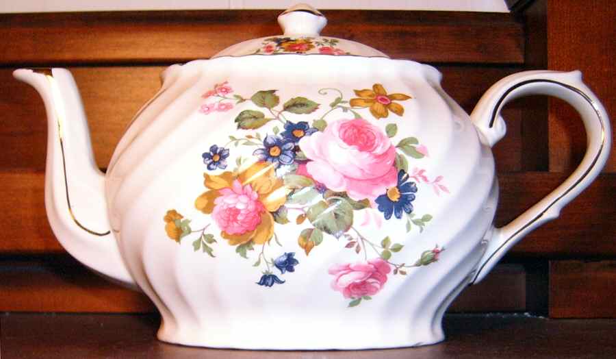 6314 Teapot & Lid by Arthur Wood-1