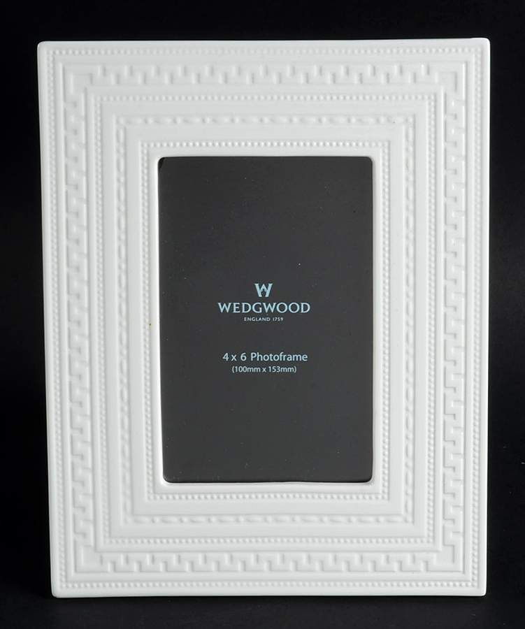 Intaglio Frame-Holds 4" X 6" by Wedgwood-1