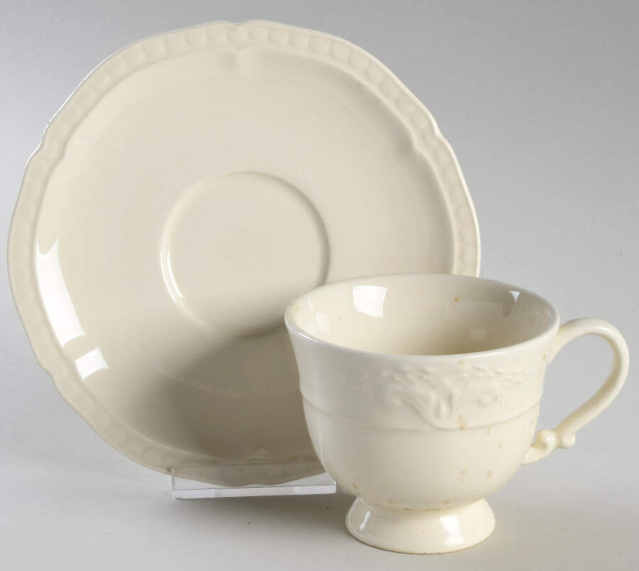 Divina Footed Cup & Saucer Set by Wald-1