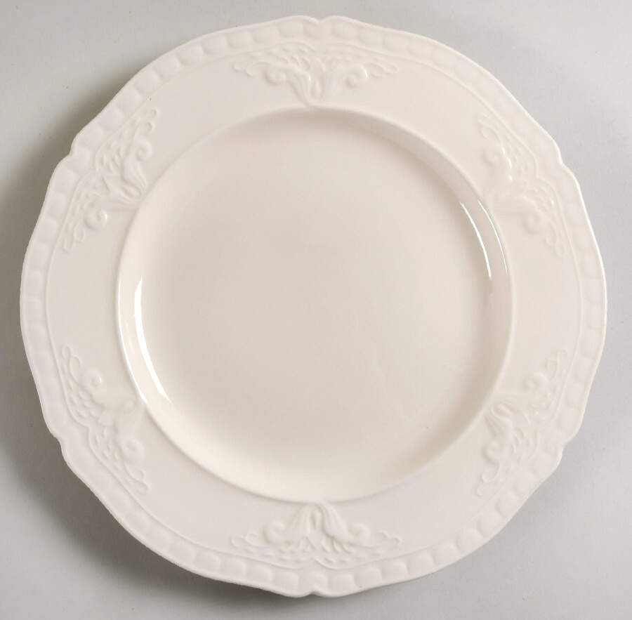 Divina Dinner Plate by Wald-1