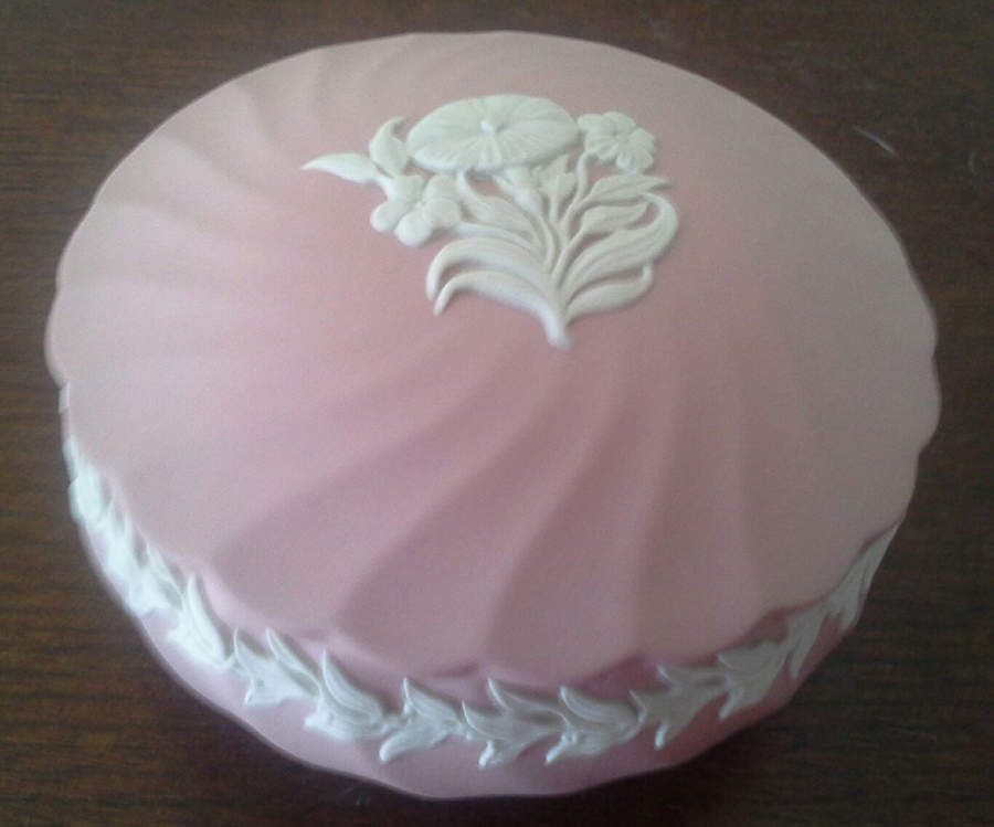 Cream Color on Pink Spiral Flute 4" Round Box & Lid by Wedgwood-1