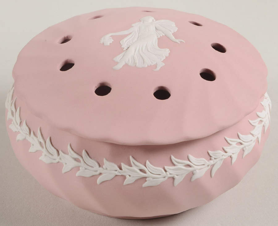 Cream Color on Pink Spiral Flute Potpourri Box with Lid by Wedgwood-1
