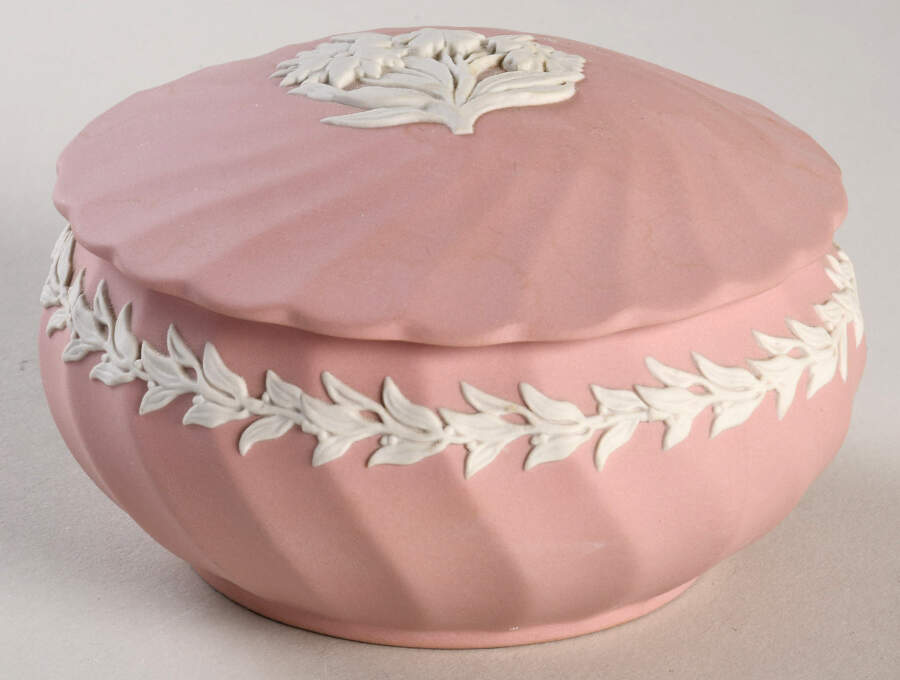 Cream Color on Pink Spiral Flute 4" Round Box & Lid by Wedgwood-1