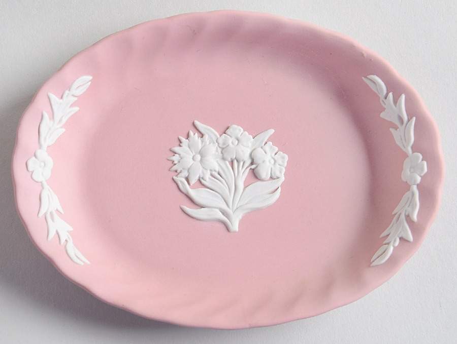Cream Color on Pink Spiral Flute Tray Pin by Wedgwood-1