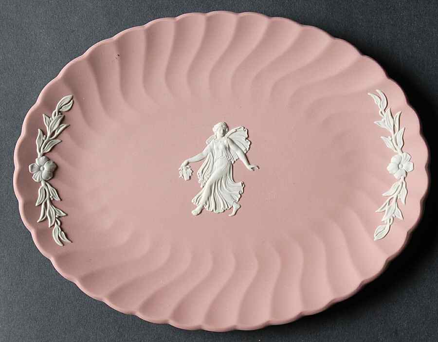 Cream Color on Pink Spiral Flute 7" Oval Tray by Wedgwood-1